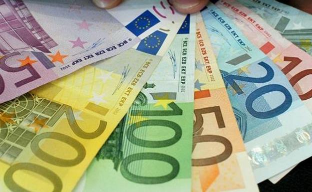 Timos con billetes. – Escuela Internacional de Criminologia